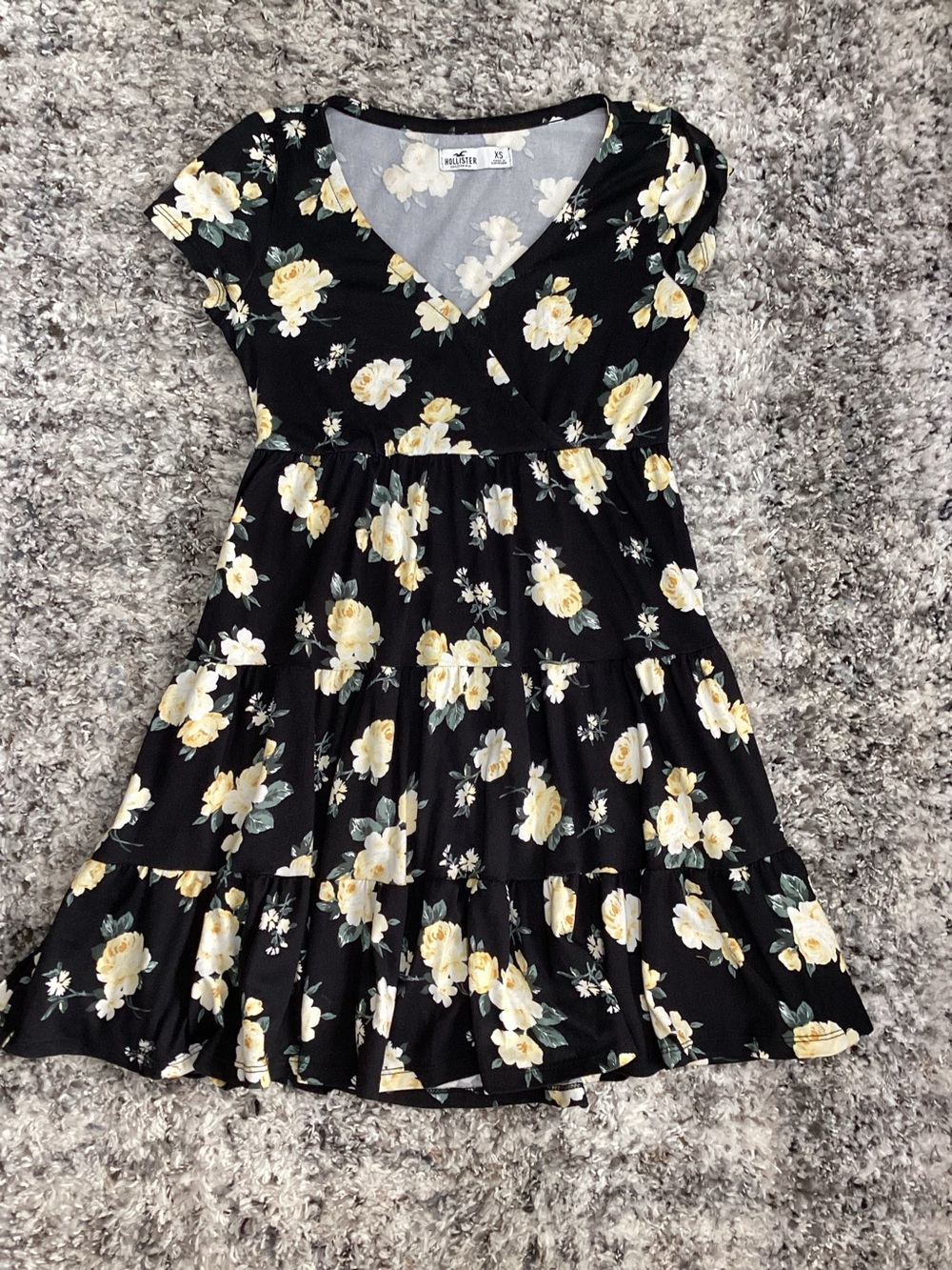 Hollister Black Floral Tiered V-Neck Dress